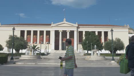 Nationale-Und-Kapodistrische-Universität-Athen-Historisches-Wahrzeichen-Weitschuss
