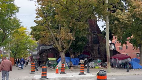 A-homeless-encampment-in-front-of-St