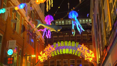 Carnaby-Street-Christmas-decorations
