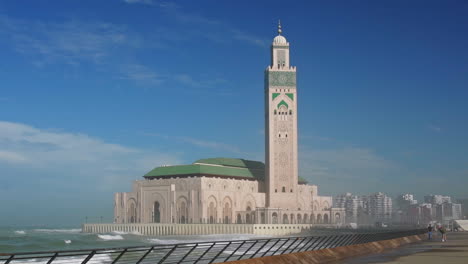 Hassan-ii-moschee-In-Casablanca-Marokko