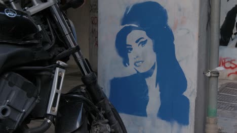 Spray-painted-stencil-of-Amy-Winehouse