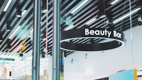 Schönheitsbar-Innenarchitektur-Beschilderung-Make-up-Geschäft