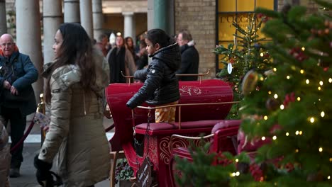 Let's-ride-this-like-Santa-did,-Covent-Garden,-London,-United-Kingdom