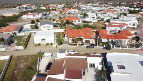 Antena:-Toma-De-Drones-De-Casas-De-Lujo-En-Aruba