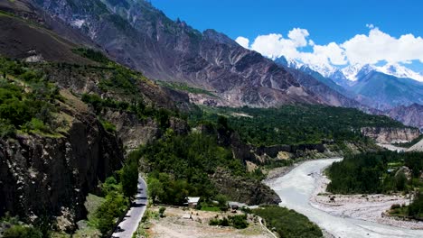 Aerial-shot-of-Hunza-mountain-range-along-with-Hunza-River-gilgit-baltistan
