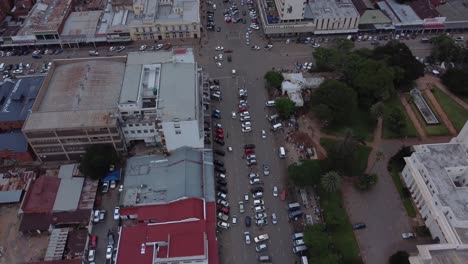 Drive-Video-Von-Jason-Moyo-Street-In-Bulawayo,-Simbabwe