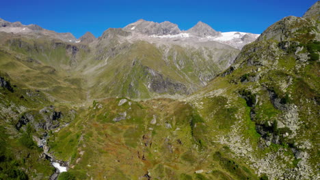 Luftbild-Umrundung-Episch-Tuxertal-Hintertuxer-Gletscher-Bergblick