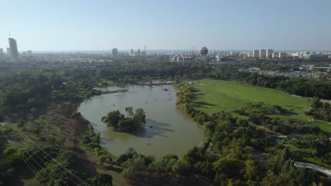 Paralaje-A-Gran-Altura-Sobre-El-Parque-Yarkon-De-Tel-Aviv-En-Un-Día-Soleado-#019