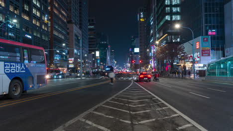 Urban-Time-lapse-Traffic-at-night-in-Gangnam-daero-Main-Street-of-Gangnam-district