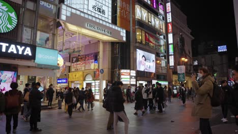 Central-Namba-Area,-Downtown-Osaka-at-Night-with-Crowds