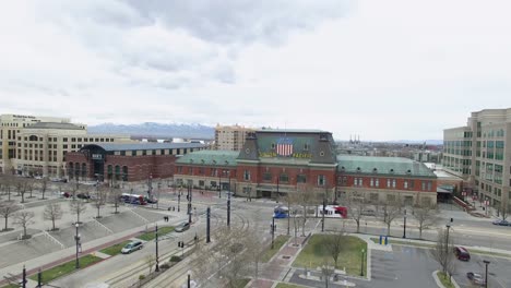 Drone-shot-of-the-Union-Pacific-Depot-in-Salt-Lake-City,-Utah