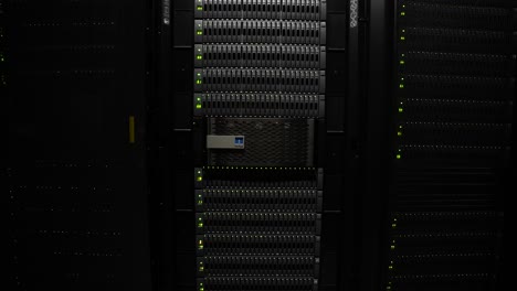Digital-storage-array-server-for-cloud-applications-and-virtual-machines,-Medium-shot