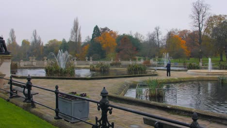 Beautiful-landscape-around-Hyde-Park,-London,-United-Kingdom
