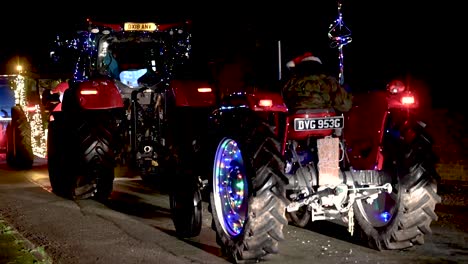 What's-your-favourite-tractor,-Festive-Hope-Tractor-Run,-Horseman's-Green,-Whitchurch,-United-Kingdom