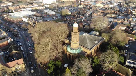 Drone-shot-of-the-Church-of-Mary-the-Virgin-in-Banbury-Oxfordshire,-UK