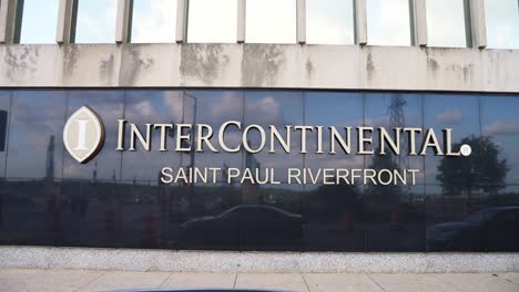 Exterior-logo-of-Intercontinental-Hotel-Saint-Paul-Riverfront