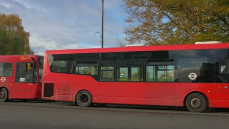 Autobús-Rojo-En-Londres,-Reino-Unido