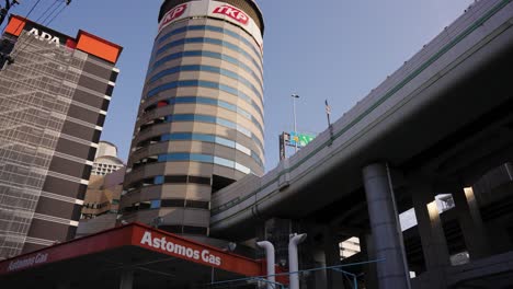 Gate-Tower-Building-in-Downtown-Umeda-District-in-Afternoon