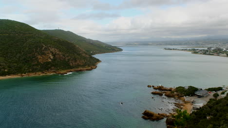 Panoramic-pan-from-viewing-deck-at-The-Heads-across-Knysna-Lagoon