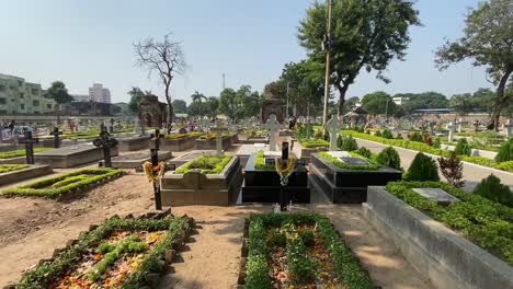 Neuer-Friedhof-In-Dhanbad,-Indien