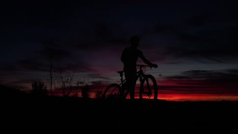 MTB-rider-at-sunset-in-the-mountains
