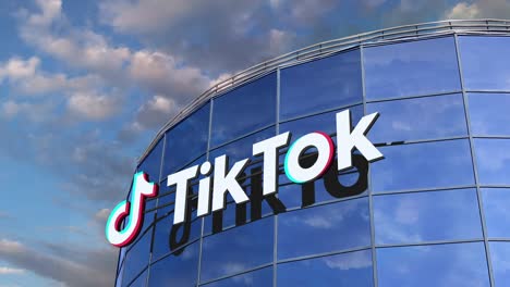 Weißes-Tiktok-Logo-Auf-Firmengebäude-3D-Animation-1