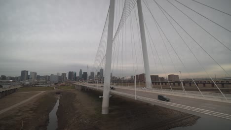 Weitwinkelansicht-Von-Dallas-Die-Margaret-Hunt-Hill-Bridge