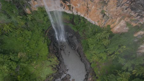Aerial-view-of-Purling-Brook-Falls-in-Springbrook-National-Park,-Gold-Coast-Hinterland,-Queensland,-Australia