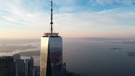 Aerial-view-in-front-of-the-WTC-tower-with-Upper-bay-in-the-background,-in-NY