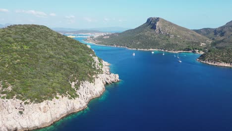Figarolo-Island,-Cala-Moresca-and-Golfo-Aranci-in-Sardinia,-Italy---4k-Aerial-Forward