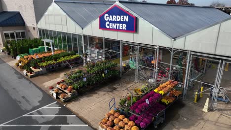 Garden-Center-sign-at-Lowes