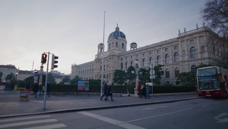 El-Palacio-Imperial-En-El-Centro-De-La-Ciudad-De-Viena-El-Día-De-Año-Nuevo-De-2023