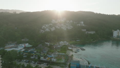 Blick-Auf-Den-Sonnenuntergang-Von-Ocho-Rios-Jamaika
