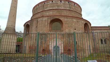 Die-Rotunde-Des-Galerius-Im-Gebäude-Von-Thessaloniki-Wurde-über-1.200-Jahre-Lang-Als-Kirche-Genutzt,-Bis-Die-Stadt-An-Die-Osmanen-Fiel