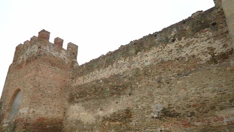 Die-Akropolismauern-In-Thessaloniki-Wurden-Unmittelbar-Nach-Ihrer-Gründung-Durch-Cassander-Ummauert