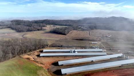Chicken-Farm-Beherbergt-Aerial-Wilkes-Country-NC,-North-Carolina