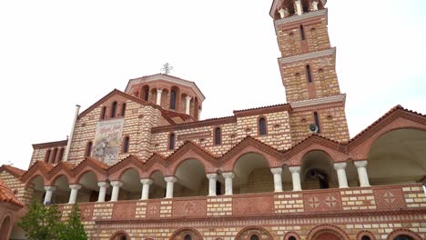 Hof-Der-Kirche-Der-Heiligen-Charalampos-Und-Christophoros-In-Thessaloniki