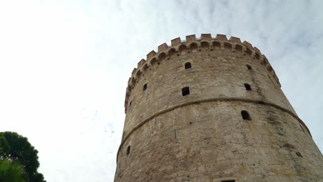 Durante-El-Período-Del-Dominio-Otomano,-La-Torre-Blanca-De-Tesalónica-Se-Convirtió-En-Una-Famosa-Prisión