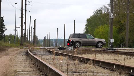 Railway-signal-working-at-railroad-track