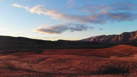 Sonnenaufgangspanorama-Red-Rock-Canyon-In-Der-Nähe-Von-Las-Vegas,-Nevada,-Januar-2023