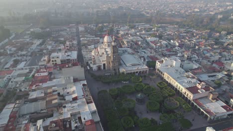 Aerial-view-of-the-dawn-of-Salamanca-Guanajuato-and-famous-church