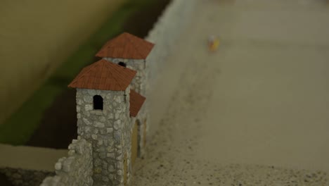 Roman-model,-soldier-and-fort