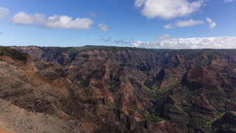 Clouds-rolling-over-the-cool-Waimea-Canyon-landscape-in-Hawaii--Time-lapse