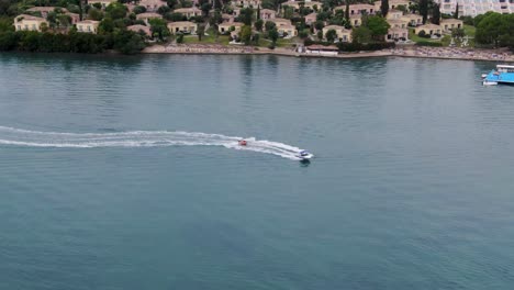 Luftaufnahme-Des-Wassersports-Auf-Der-Insel-Korfu