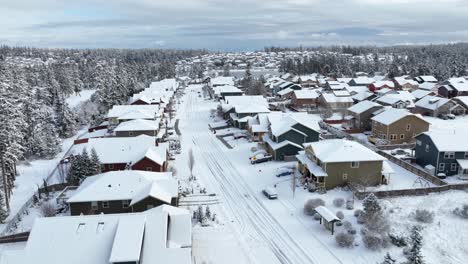 Drone-shot-of-snow-covering-a-middle-class-community-in-Washington-State