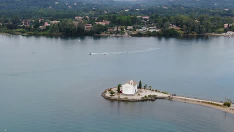 drone-view-of-komeno-bay-in-corfu-with-water-sports-aeria
