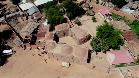 Aerial-view-of-Argungu,-Nigeria-and-the-adobe-Kanta-Museum-in-Kebbi-State