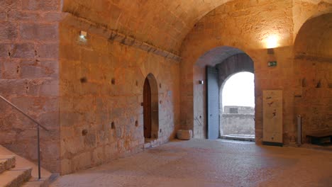 Interior-of-the-Castle-Remains-of-Peniscola-in-Castellon,-Spain---panning-shot