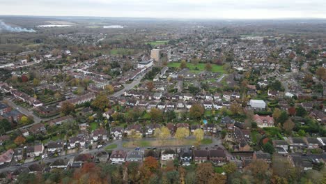 Broxbourne-Hertfordshire-Reino-Unido-Ciudad-Aérea-Drone-Vista-4k-En-Otoño