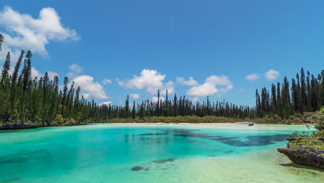 Timelapse-of-Natural-Pool-of-Oro-Bay,-Isle-of-Pines